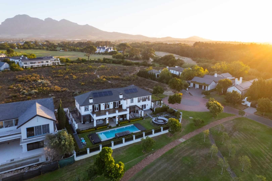 4 Bedroom Property for Sale in Val De Vie Estate Western Cape